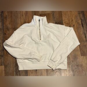 Elan Cream Zip-Up sweater cropped size small